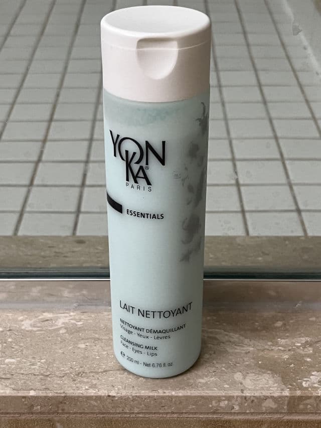 Yon-Ka Lait Nettoyant review photo by hairjunkie