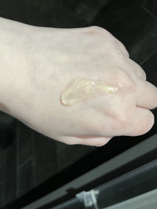 Paris Hilton Skincare ProD.N.A. Dual Action Cleansing Gel review photo by hairjunkie