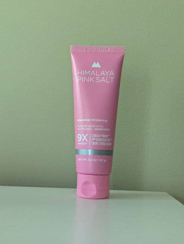HIMALAYA PINK SALT Intensive Whitening Toothpaste review photo by vanicream