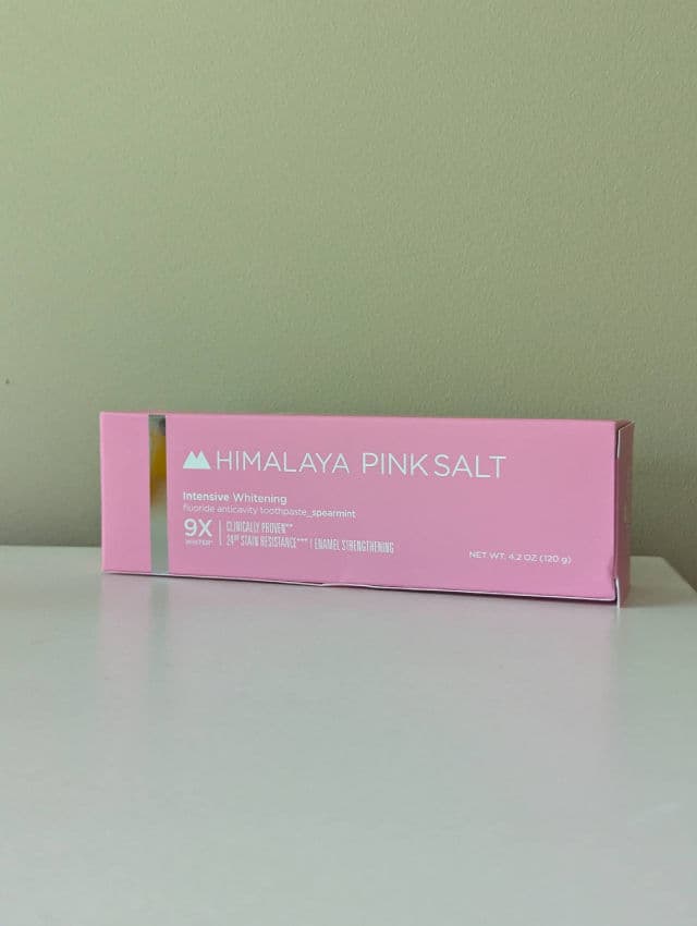 HIMALAYA PINK SALT Intensive Whitening Toothpaste review photo by vanicream