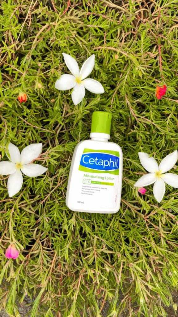 Cetaphil Facial Moisturizer review photo by Poojavoleti