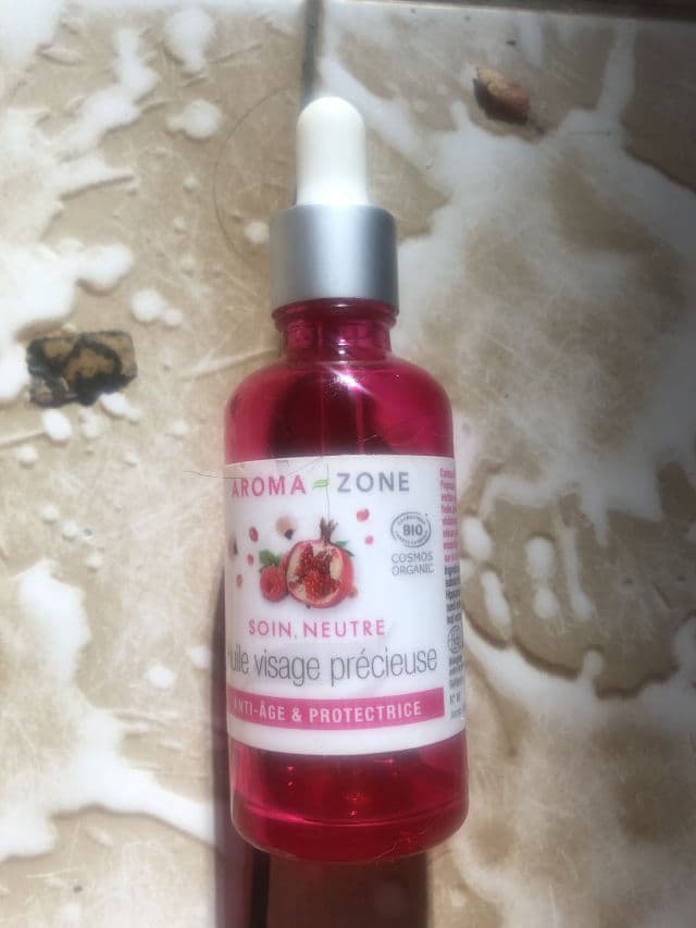 Aroma Zone Huile Visage Précieuse BIO review photo by Emelinetls