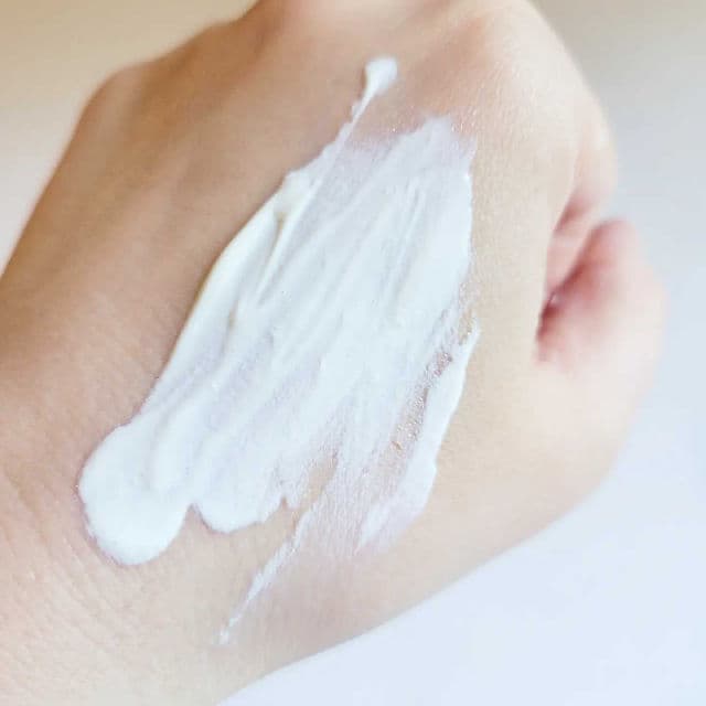 ETUDE SoonJung Director's Mineral Filter Sun Cream SPF50+ PA++++ review photo by theskincarewitch