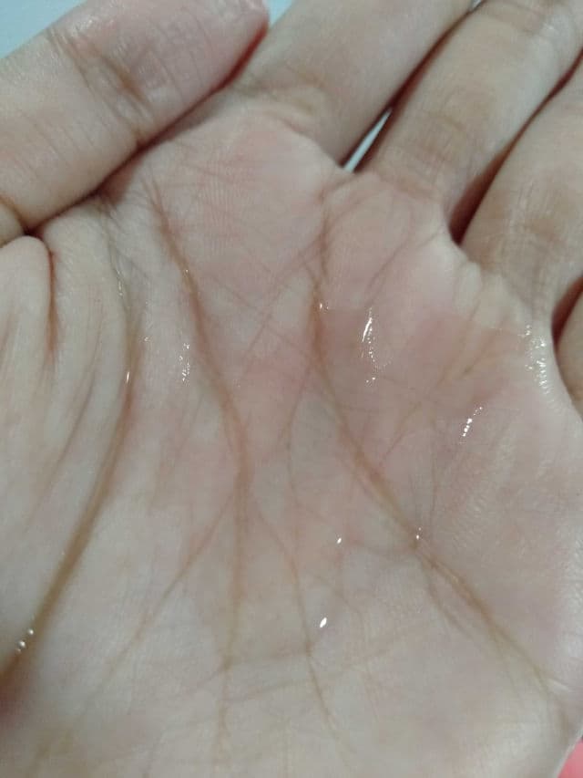 Wardah Lightening Face Toner review photo by leciel