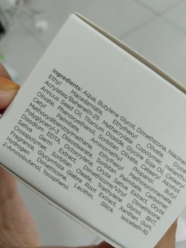 Hanasui Cosmetics Flawless Glow 10 Day Cream  review photo by leciel