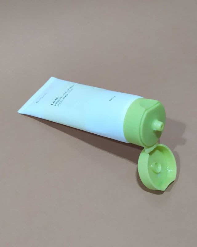 Iunik Lime Moisture Mild Peeling Gel review photo by peachperfectskin
