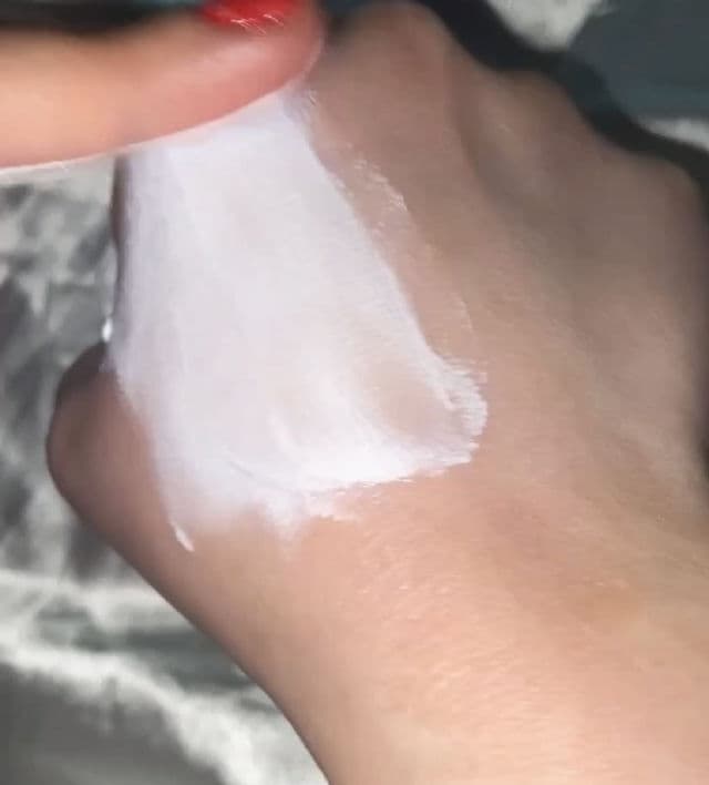 Frudia Avocado Greenery Relief Sun Cream SPF50+ PA++++ review photo by ayyuceuty