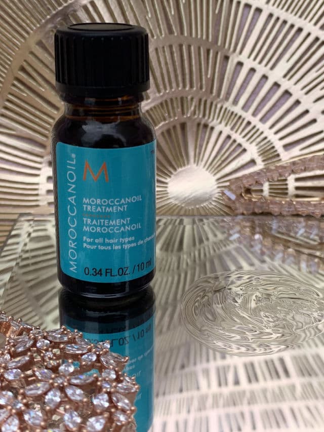 Moroccanoil Treatment Light review photo by newworldreviewer