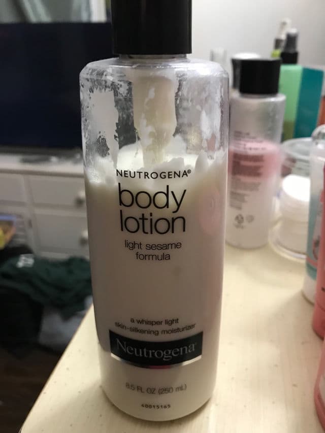Neutrogena Visibly Renew Supple Touch Body Lotion review photo by Mommabear0f4