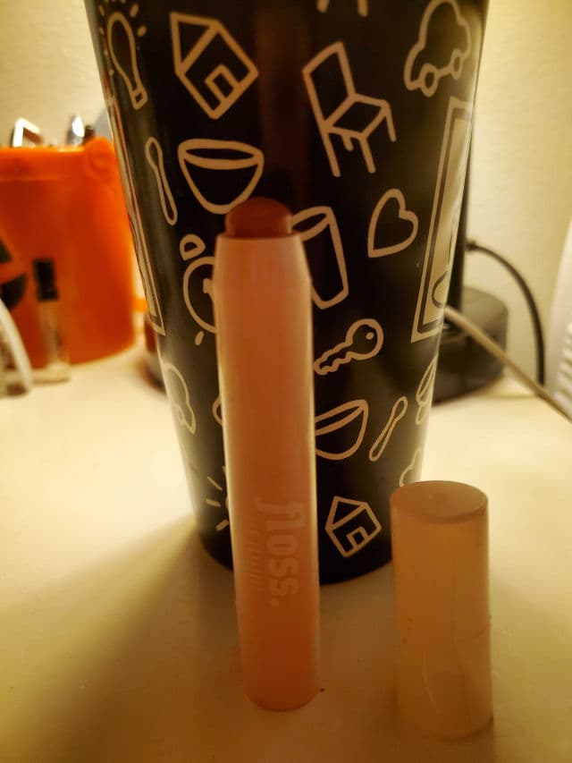 Floss Beauty Lip Advocate In Your Honor review photo by Mommabear0f4
