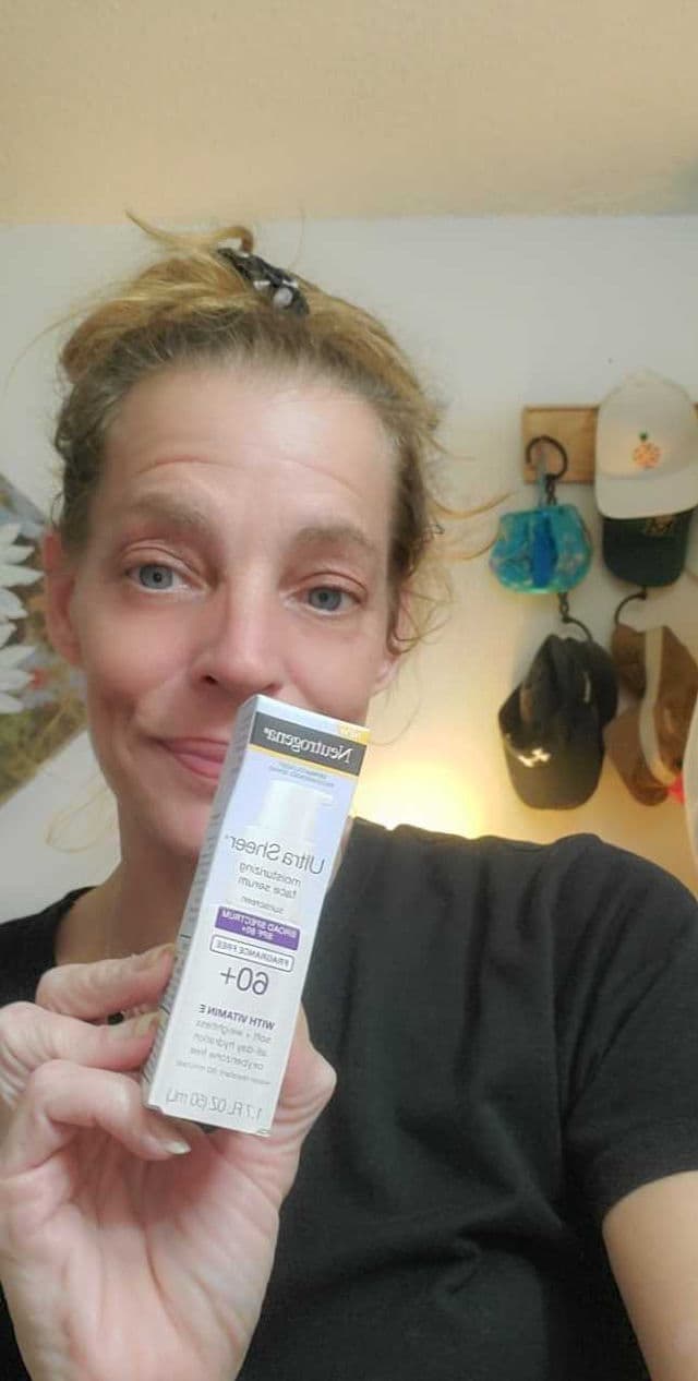 Neutrogena Ultra Sheer Oil-Free Face Serum with Vitamin E SPF 60+ review photo by Mommabear0f4