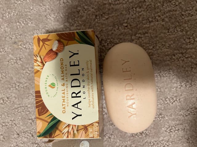 Yardley Oatmeal & Almond Naturally Moisturizing Bath Bar review photo by blueiz