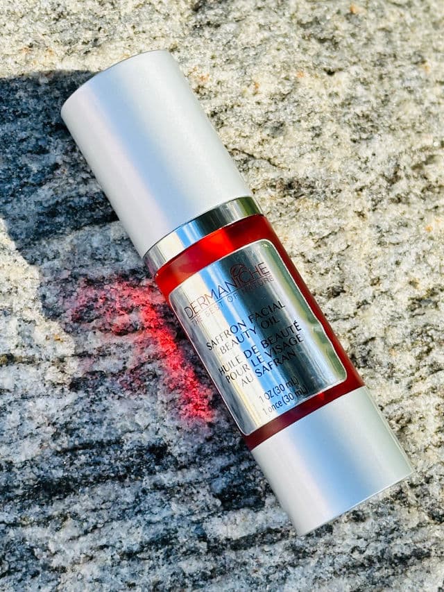 DermaNiche Saffron Facial Beauty Oil review photo by Lingua