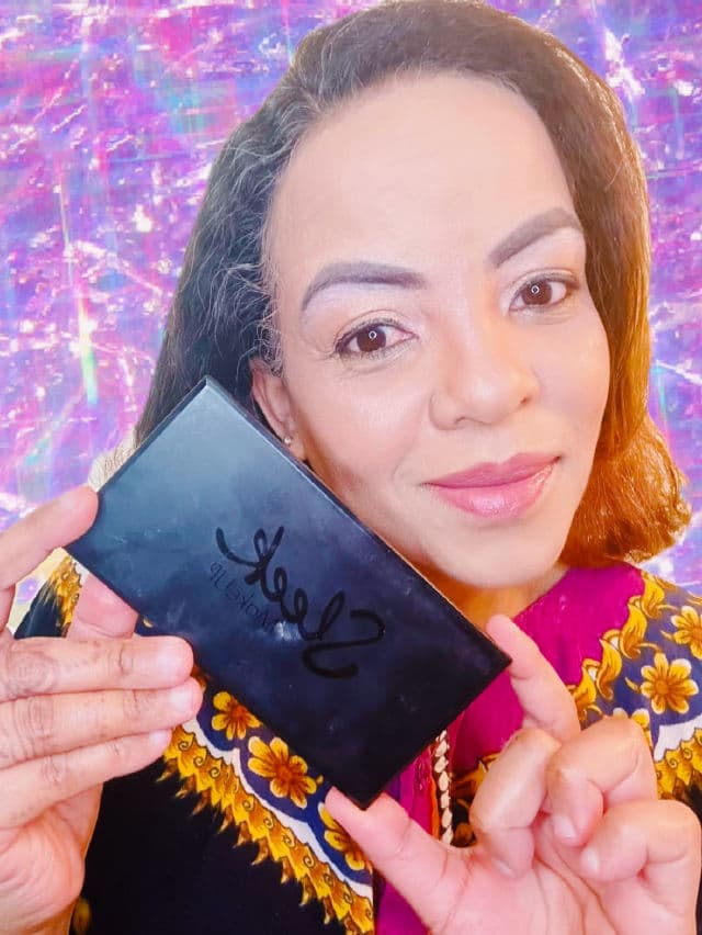 Sleek MakeUP I-Divine Mineral Based Eyeshadow Palette - Storm review photo by Lingua