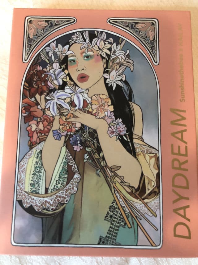 Kailav Sunshinethebee Daydream Palette review photo by Lingua