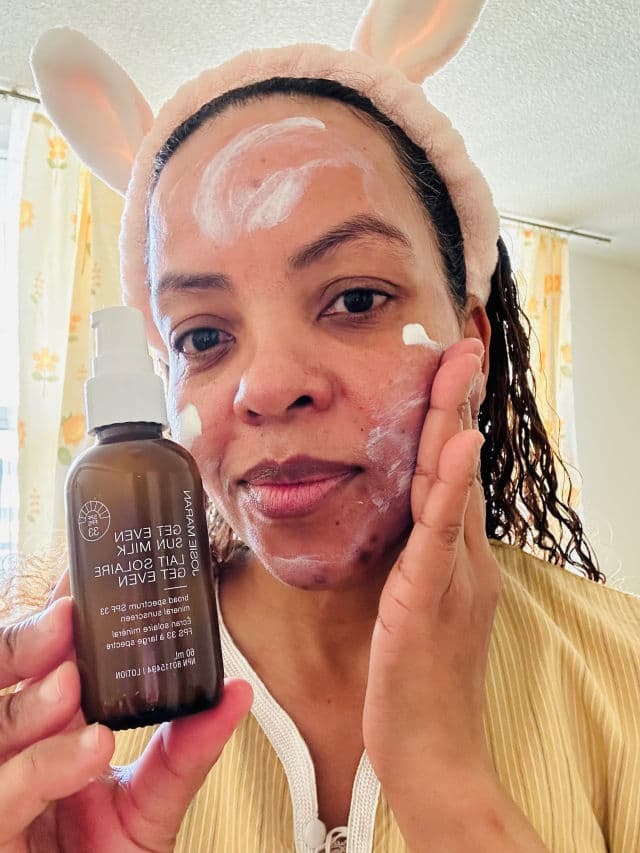 Josie Maran Cosmetics Get Even Sun Milk SPF 33 review photo by Lingua