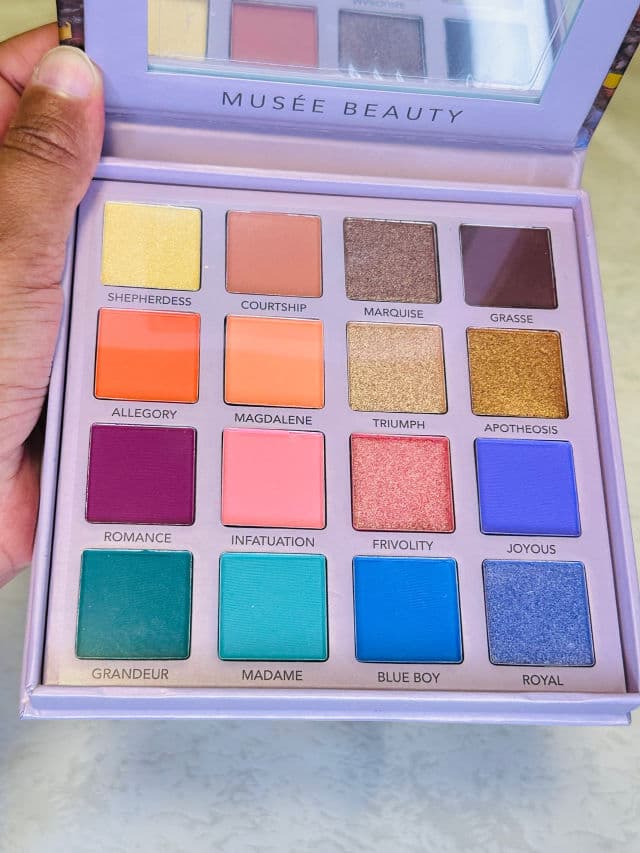 Kailav Rococo Palette review photo by Lingua