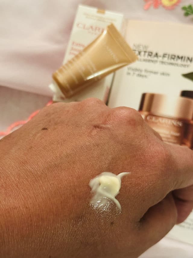 Clarins Extra Firming Day Cream review photo by Lingua