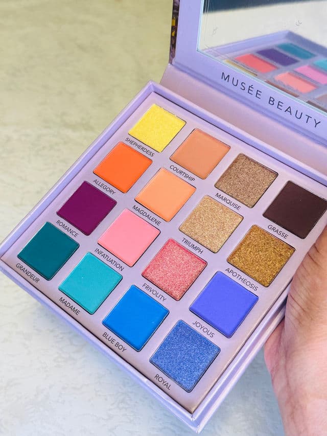 Kailav Rococo Palette review photo by Lingua