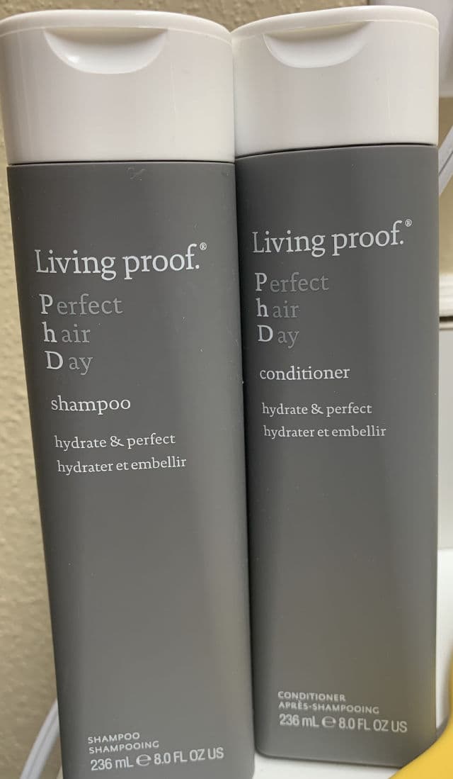 Living Proof Perfect Hair Day Shampoo review photo by sylviemarie