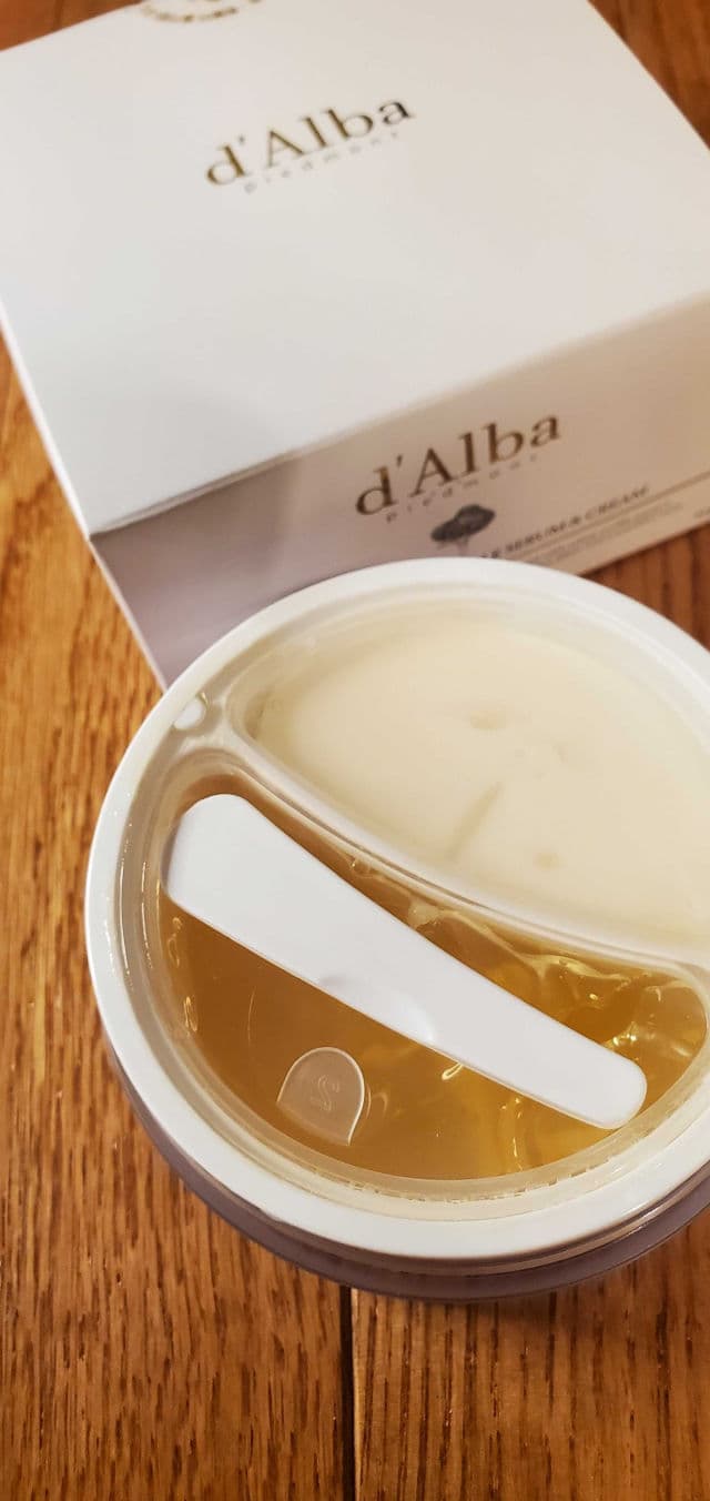 D' Alba Piedmont White Truffle Double Serum & Cream (Aqua Serum) review photo by skincarereview101