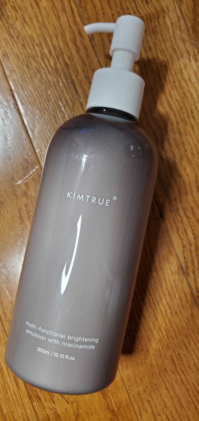 Kimtrue Multi-Functional Brightening Emulsion With Niacinamide review photo by skincarereview101