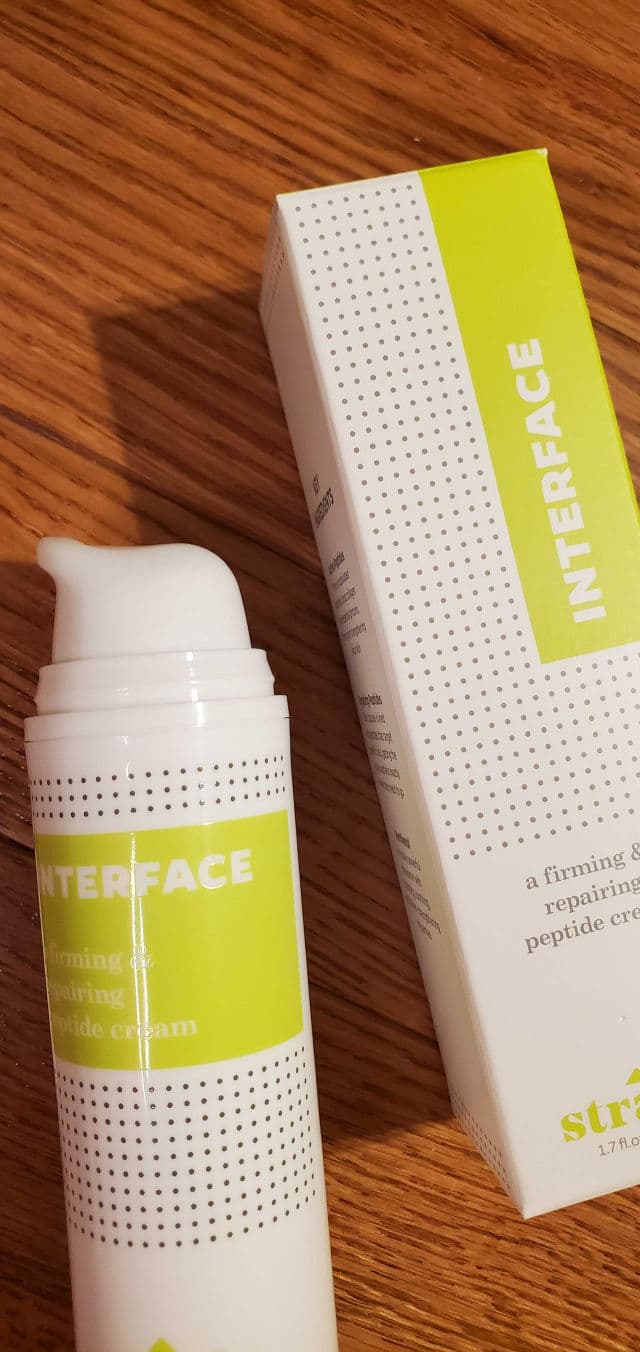 Stratia Interface review photo by skincarereview101