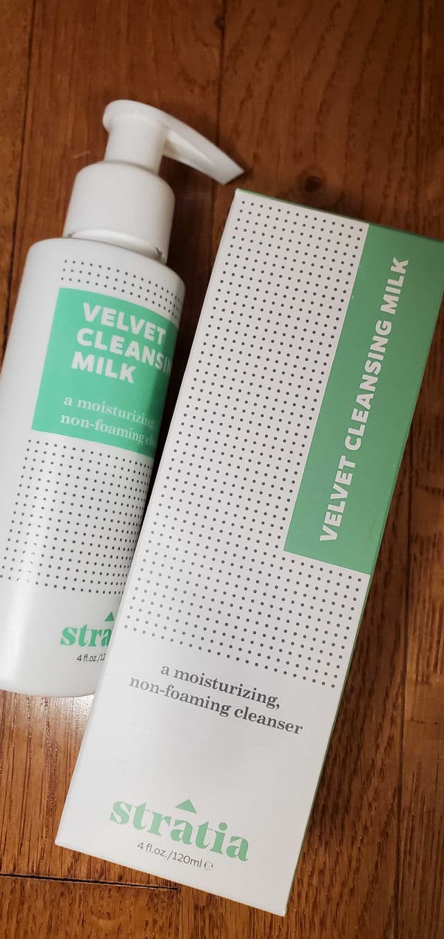 Stratia Velvet Cleansing Milk review photo by skincarereview101