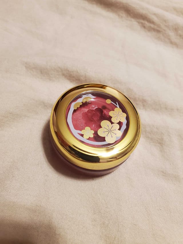 Tatcha Cherry Blossom Camellia Lip Balm review photo by skincarereview101
