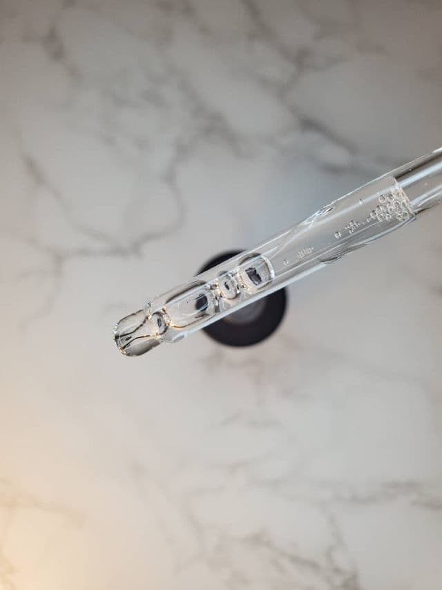 HaruHaru WONDER Black Rice Hyaluronic Botanical 2GF Wonderful Ampoule review photo by skincarereview101