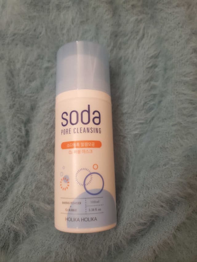 HOLIKA HOLIKA Soda Pore Cleansing O2 Bubble Mask review photo by skincarereview101
