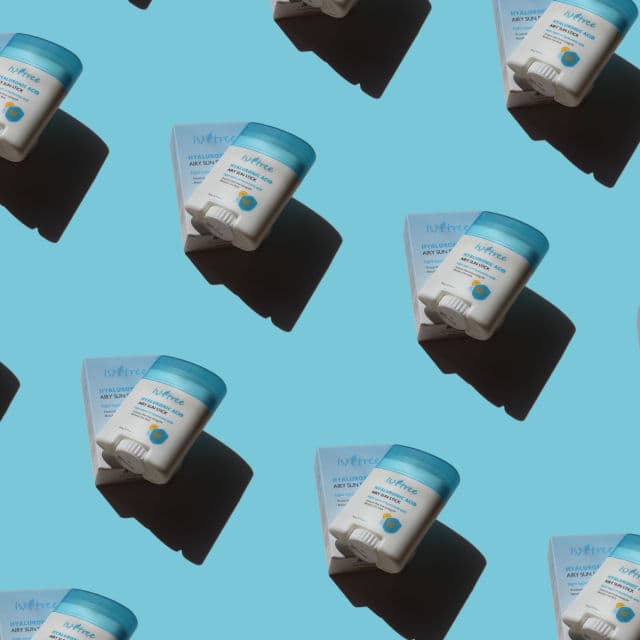ISNTREE Hyaluronic Acid Airy Sun Stick SPF 50 PA++++ review photo by edinaglows