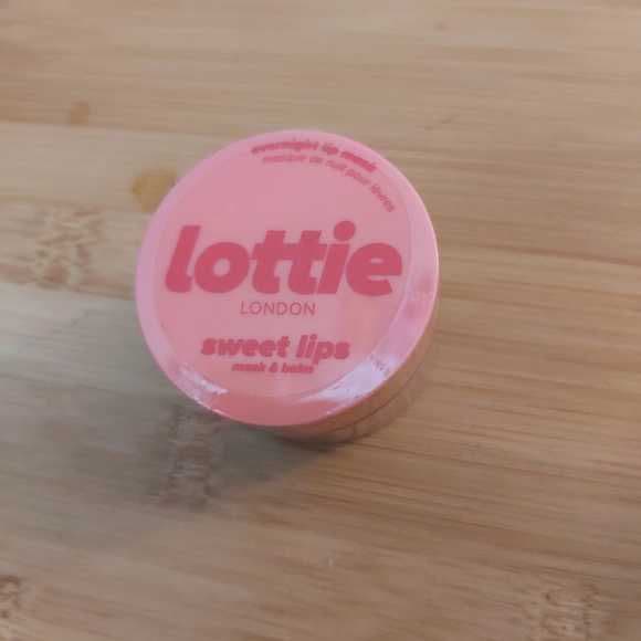 Lottie London Sweet Lips Overnight Lip Mask & Balm - Just Juicy review photo by angelmm420