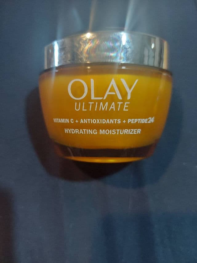 Olay Regenerist Vitamin C + Peptide 24 Face Moisturizer review photo by Picky85761