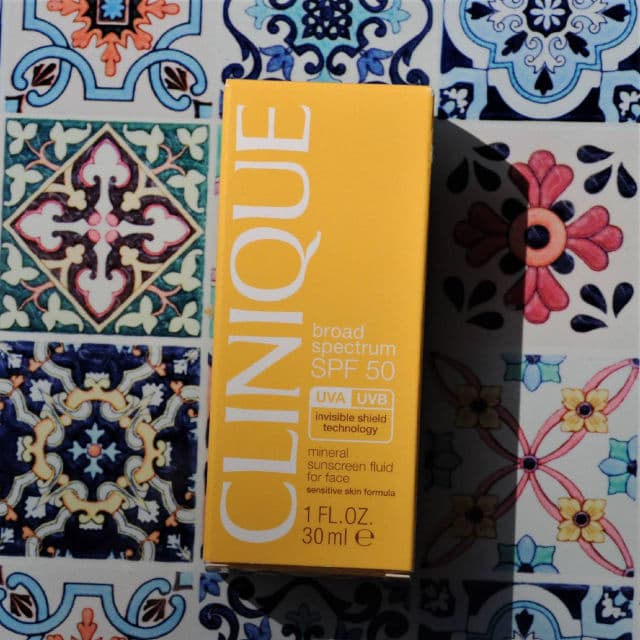 Clinique Mineral Sunscreen Fluid for Face Broad Spectrum SPF 50 review photo by Celestinehathor