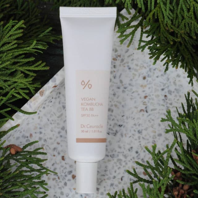 Dr. Ceuracle Vegan Kombucha Tea BB review photo by Celestinehathor
