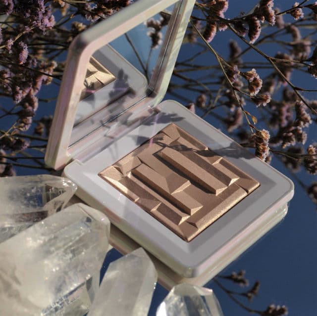 Haus Labs by Lady Gaga Bio-Radiant Gel-Powder Highlighter review photo by Celestinehathor