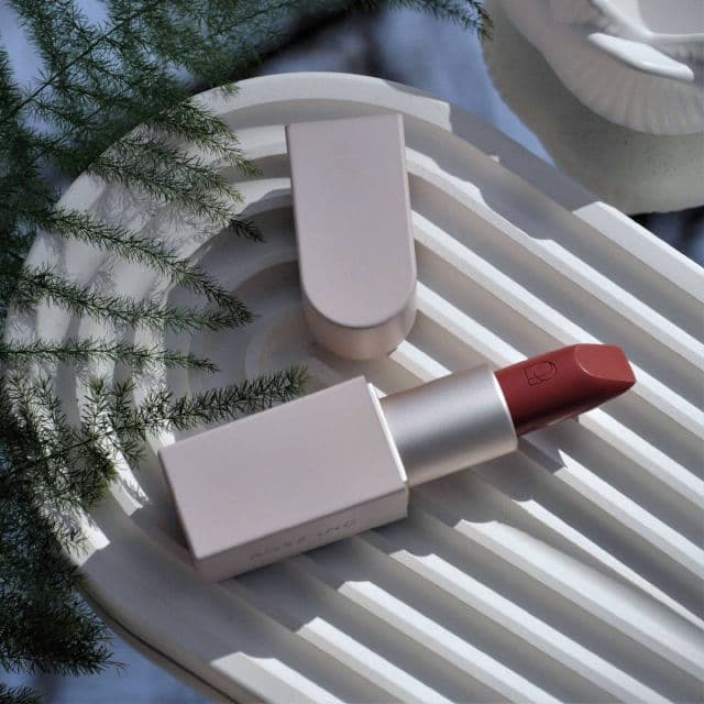 Rose Inc Satin Lip Color Rich Refillable Lipstick review photo by Celestinehathor