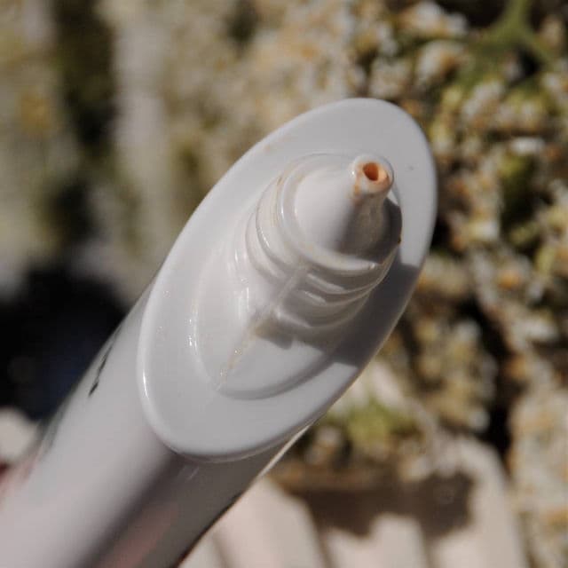 Rovectin UV Defense Tinted SPF50+ PA+++ review photo by Celestinehathor