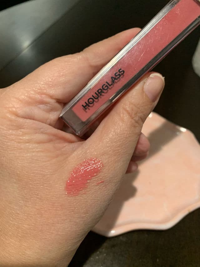 Hourglass Cosmetics Canvas review photo by JenShaf1