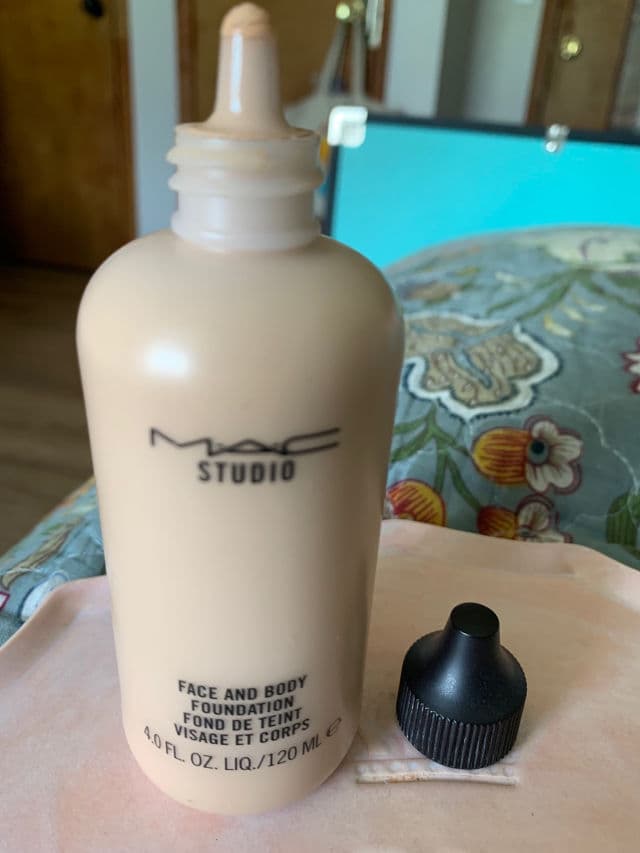 MAC Studio Face and Body Foundation review photo by JenShaf1