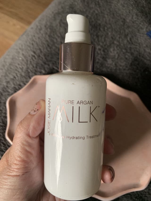 Josie Maran Cosmetics Pure Argan Milk Intensive Hydrating Treatment review photo by JenShaf1