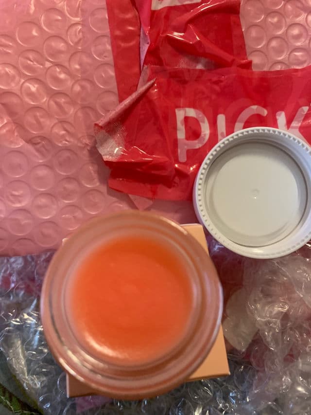 SELF BEAUTY Uniconic Good Night Hydrating Vegan Lip Mask - Rosehip & Collagen review photo by JenShaf1