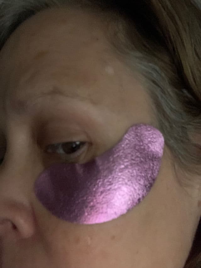 Wander Beauty Baggage Claim Eye Mask - Limited Edition Priority Pass Pink review photo by JenShaf1