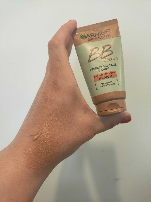 Garnier Skin Active BB Cream Anti-Dark Spots SPF50 review photo by Bayz