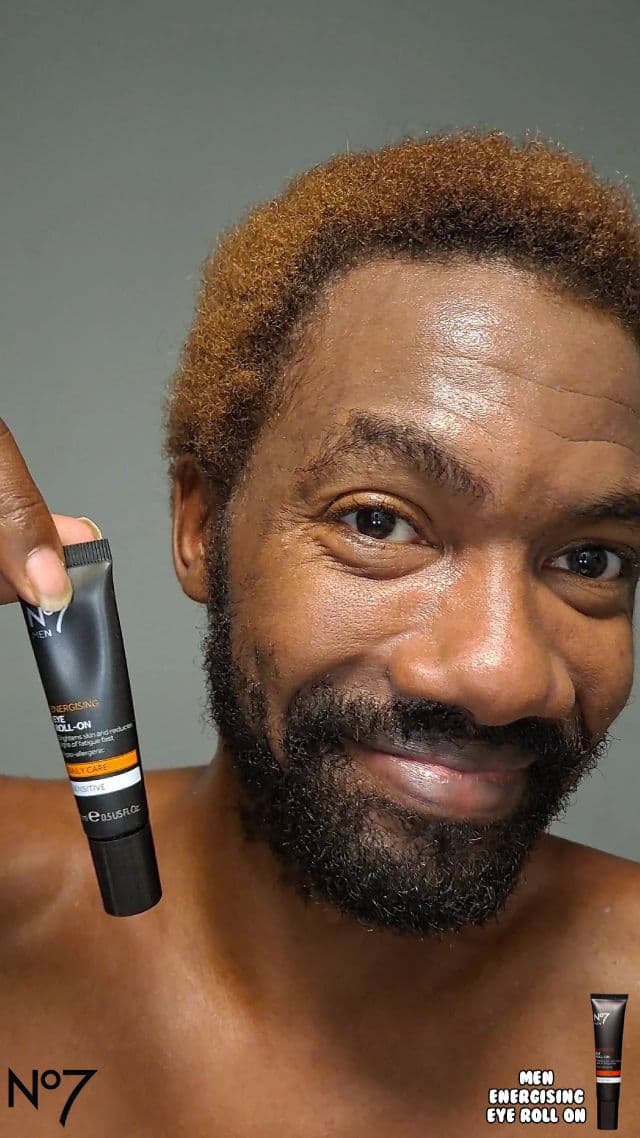 No7 Men Energising Eye Roll-On review photo by CHASEJLONDON
