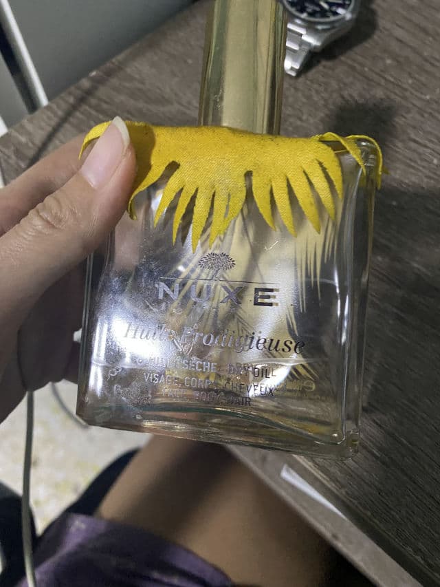 Nuxe Dry Oil Huile Prodigieuse review photo by bareskinbun