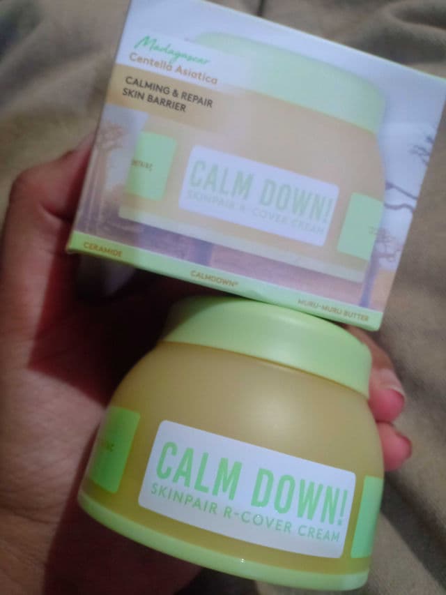 Somethinc Calm Down! Skinpair R-Cover Cream review photo by Nurrizqiyah92