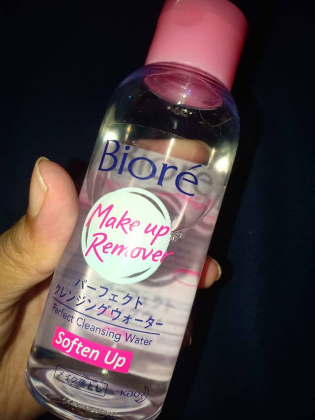 Biore Perfect Cleansing Water Makeup Remover review photo by Nurrizqiyah92