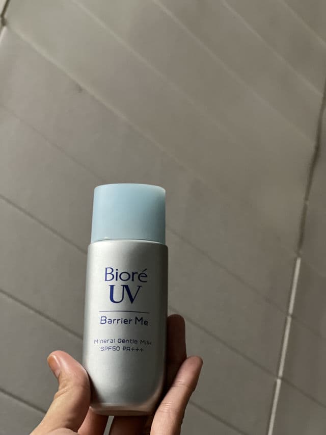 Biore UV Barrier Me Mineral Gentle Milk SPF 50 PA+++ review photo by A1iah10
